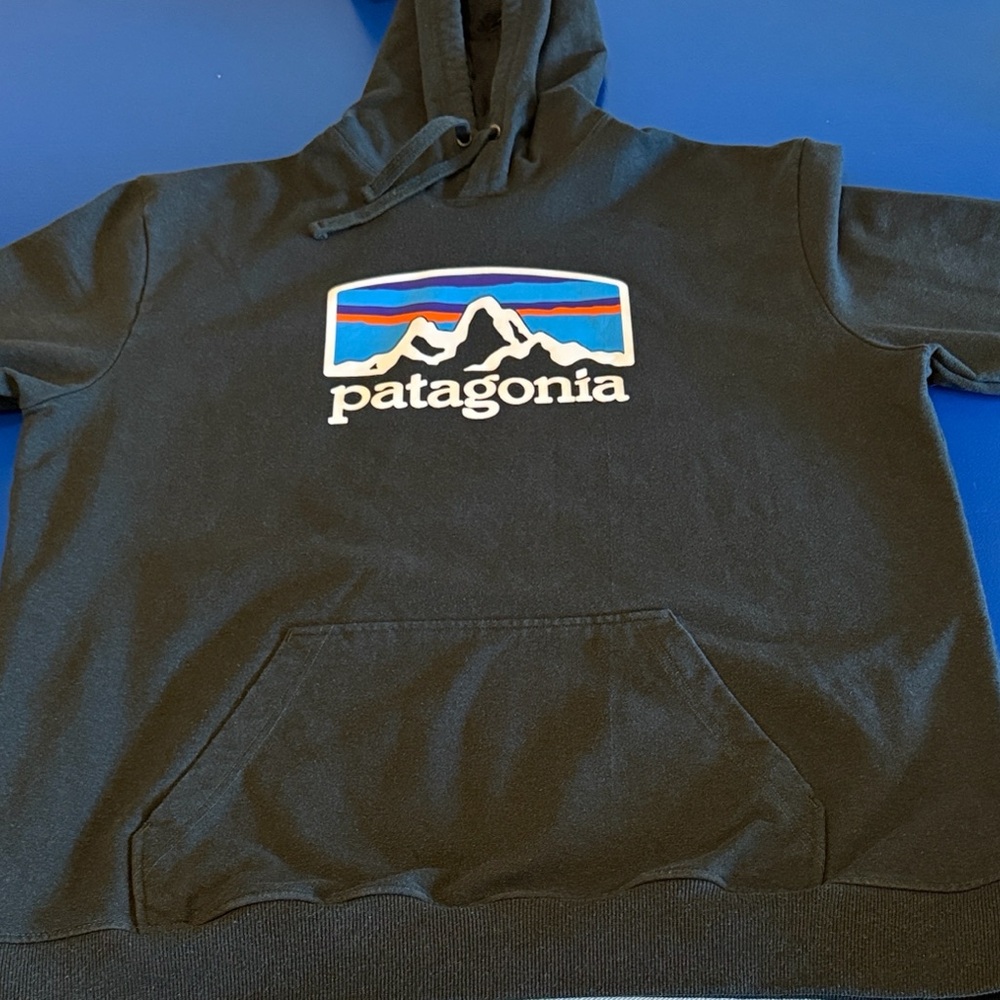 Patagonia Men's Black

P-6 Logo Uprisal Hoody